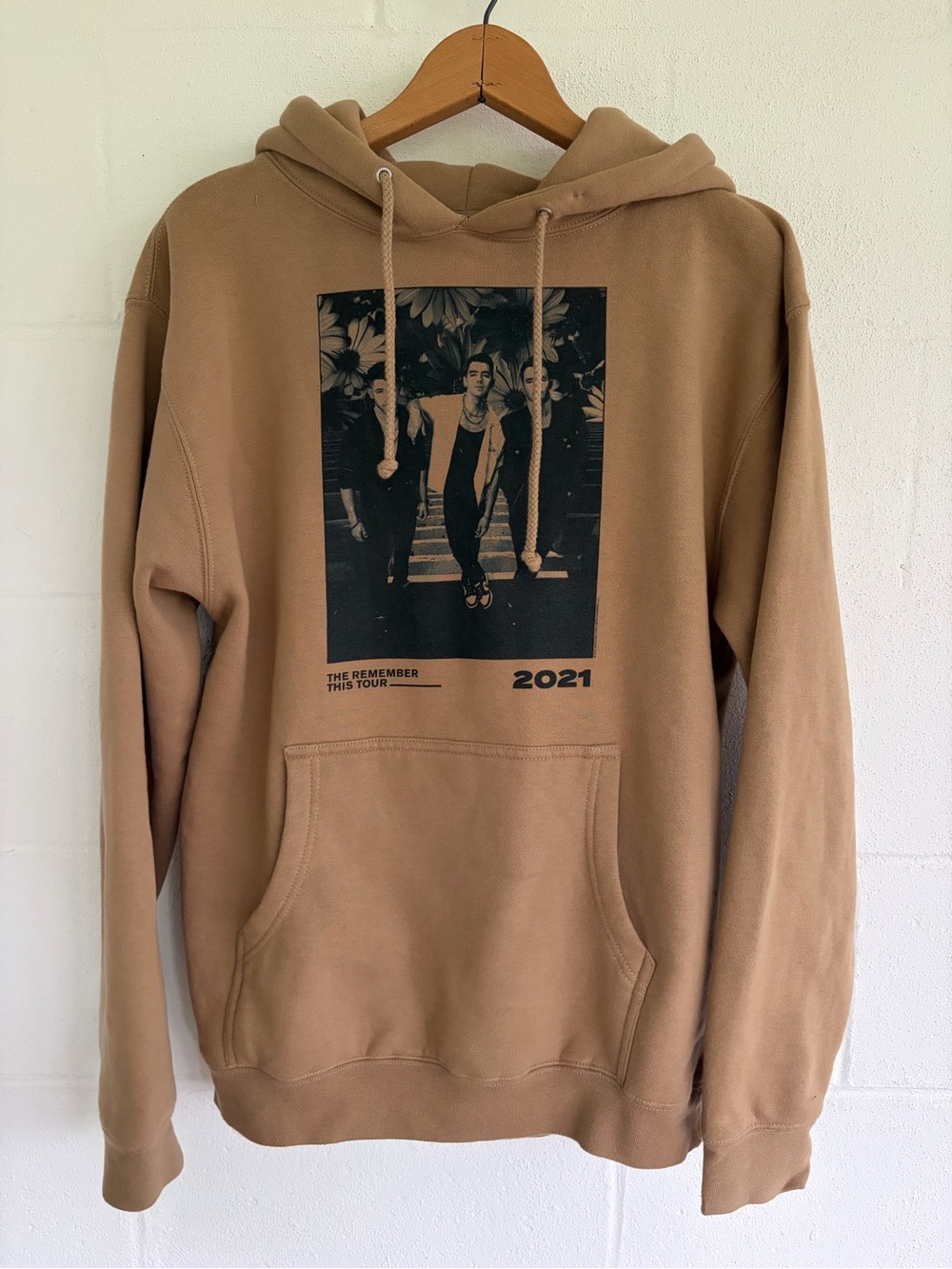 Jonas Brothers - The Remember This 2021 Tour Hoodie